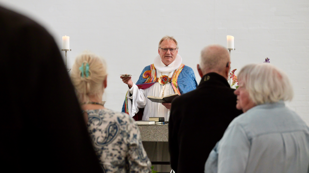 Biskop Henrik Stubkjær ved gudstjenesten i Gullestrup