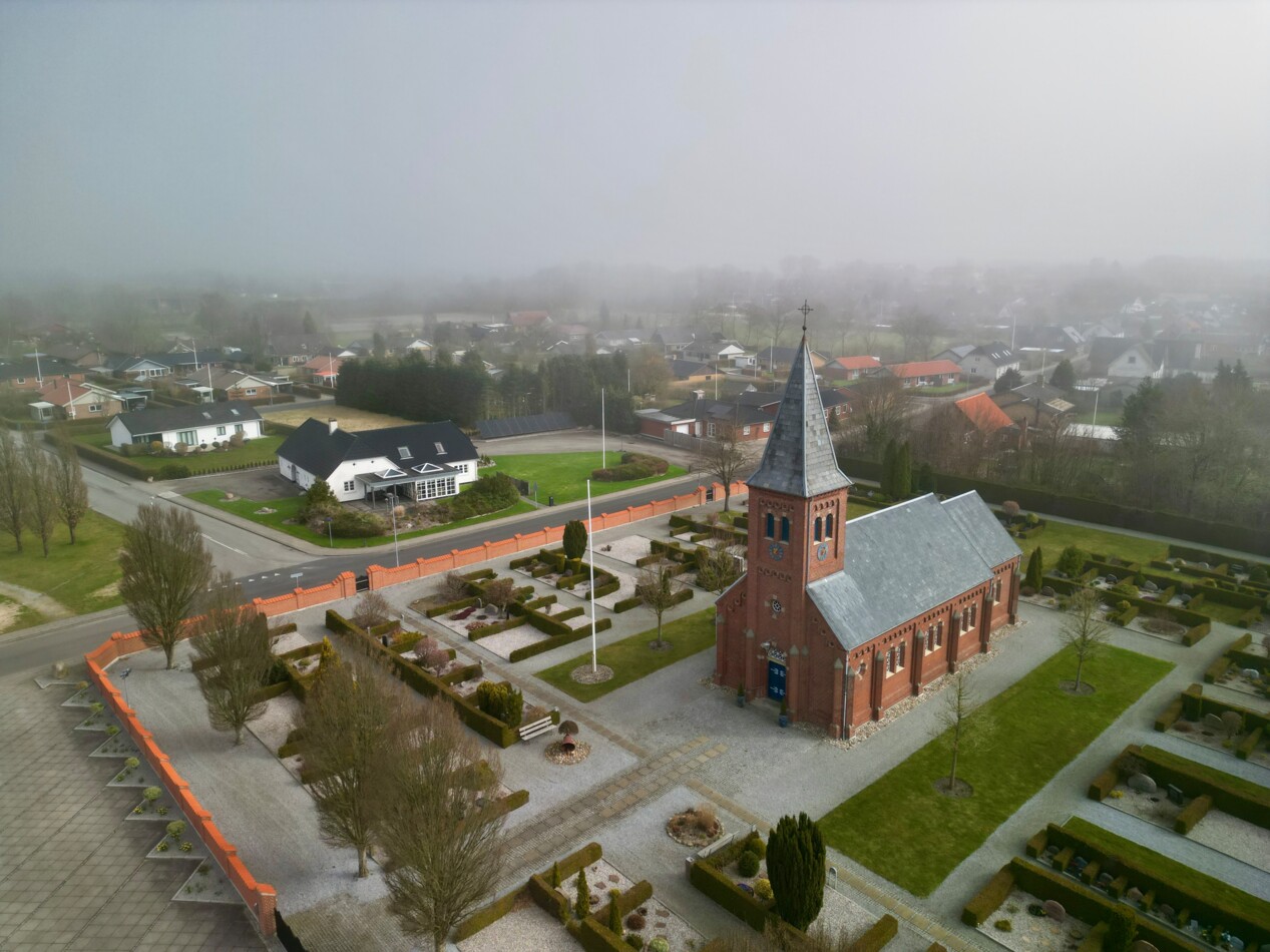 20250401 Gludsted kirke fotoHenrikHelms