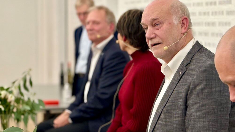 Carsten Bach-Nielsen, lic.theol. i kirkehistorie