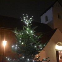 20201209 Gjellerup Kirke juletræ (2)
