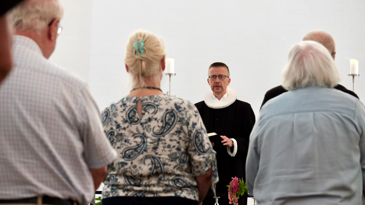 Provst Brian Krüger Iversen deltog også ved visitasen