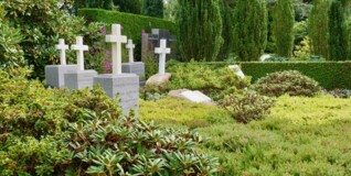 Gravsteder på kirkegård