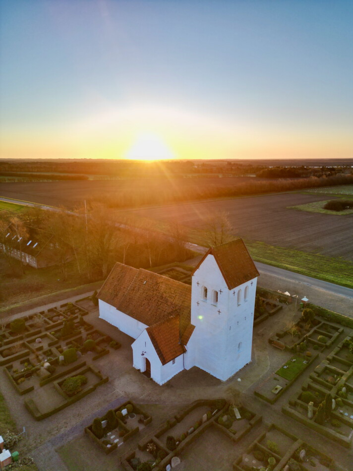 20250102 Rønbjerg kirke_højkant fotoHenrikHelms - 1.jpeg